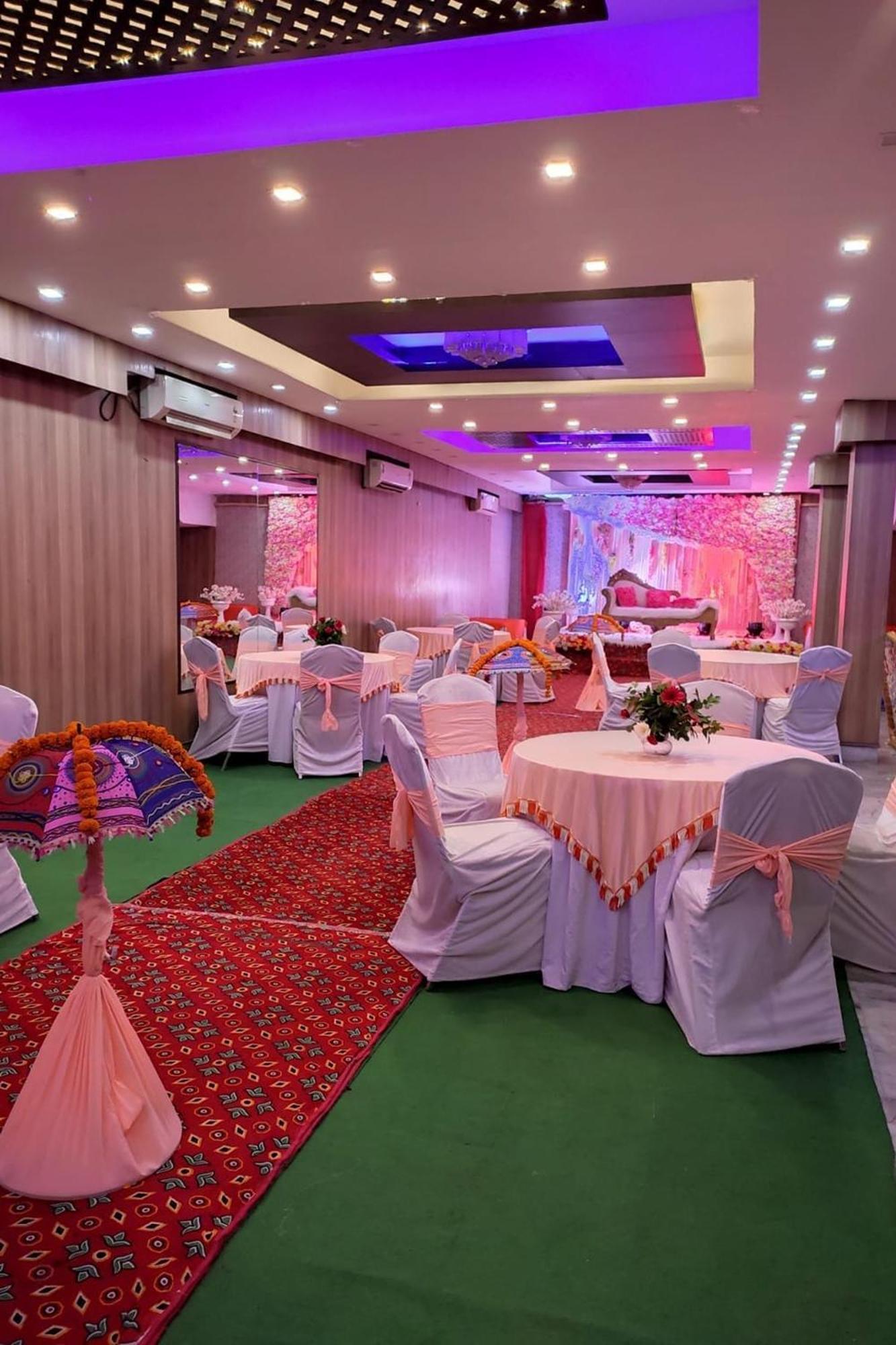 Hotel Shree Kanta Гургаон Екстериор снимка