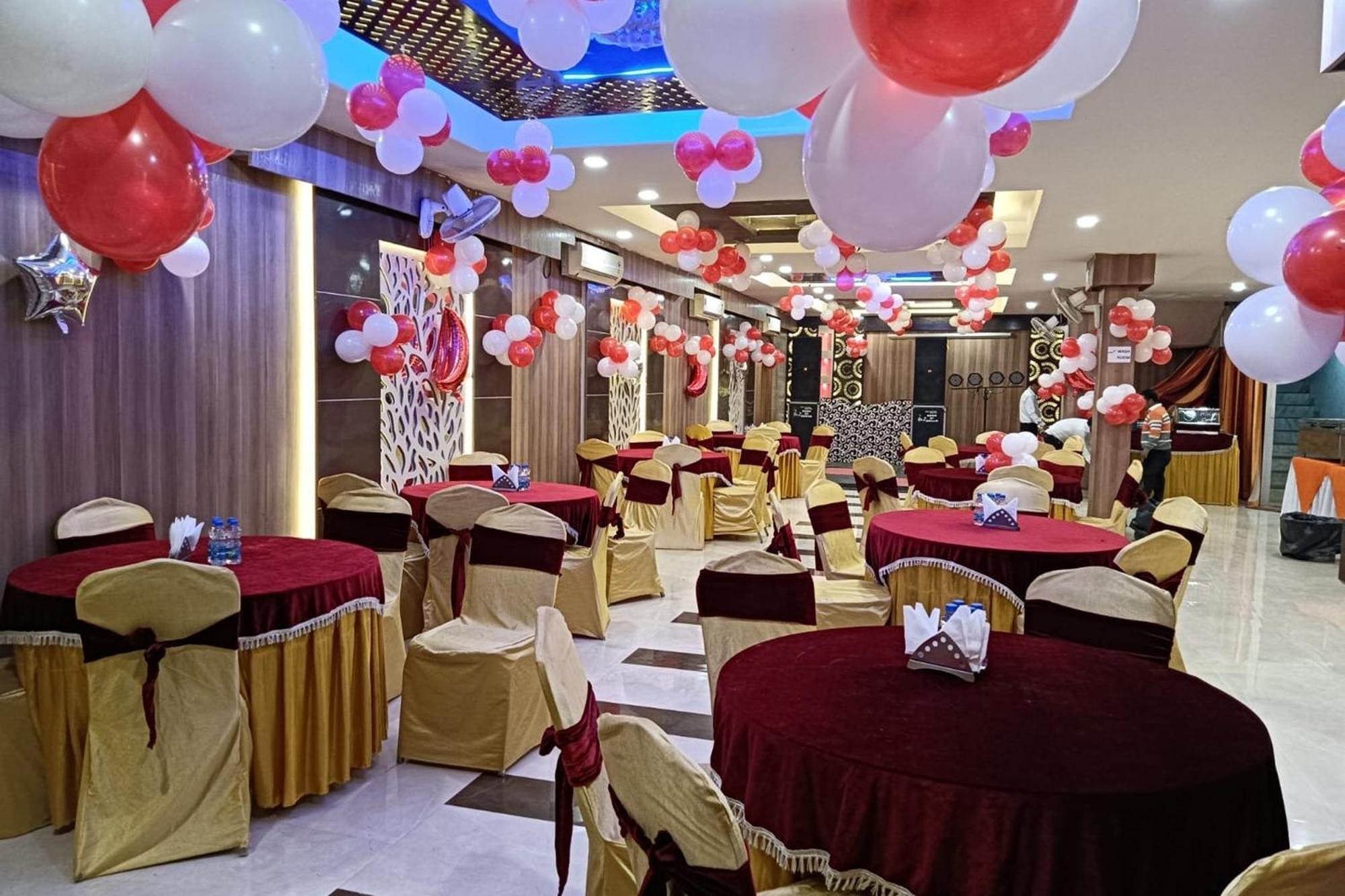 Hotel Shree Kanta Гургаон Екстериор снимка