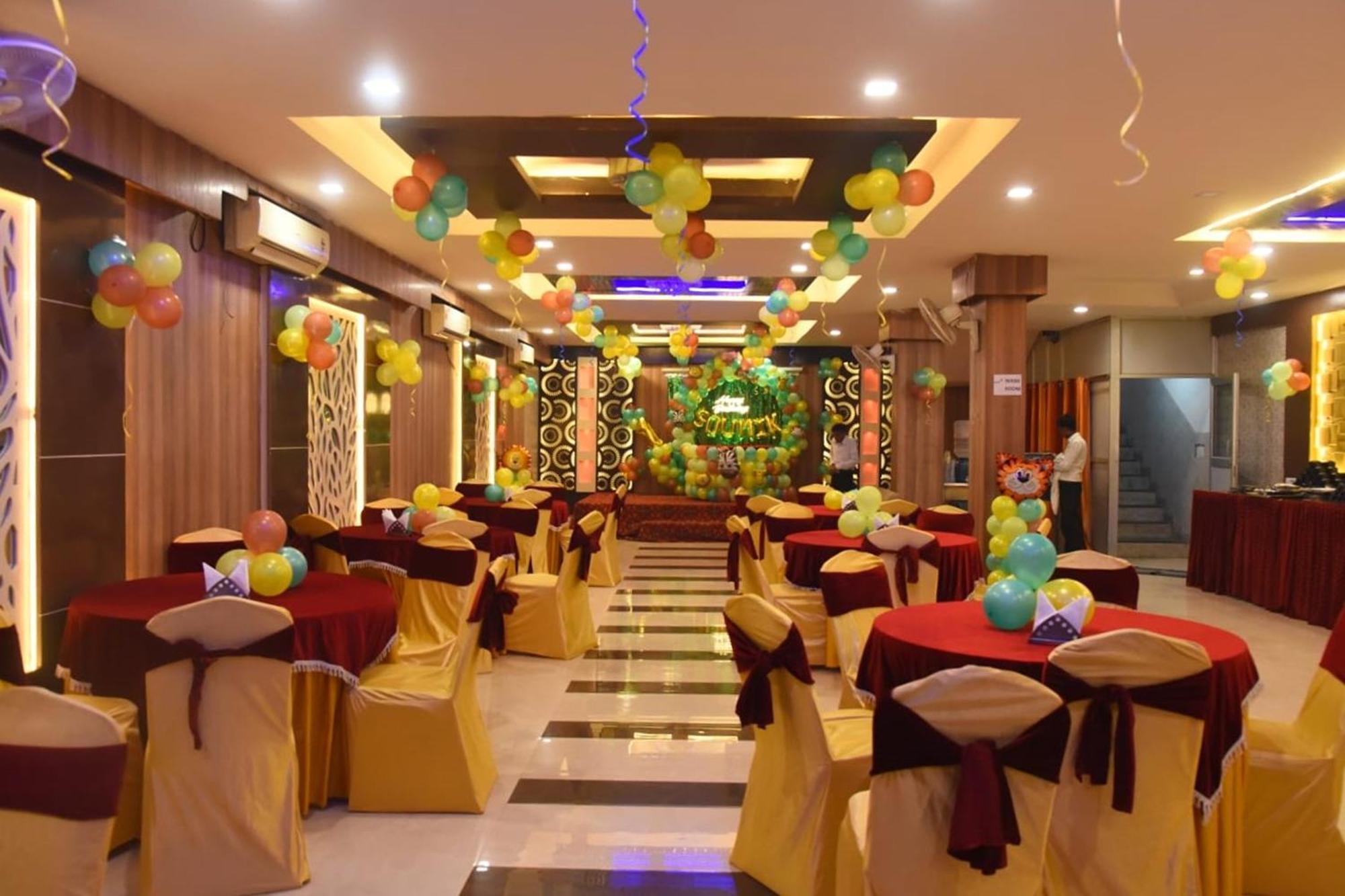 Hotel Shree Kanta Гургаон Екстериор снимка