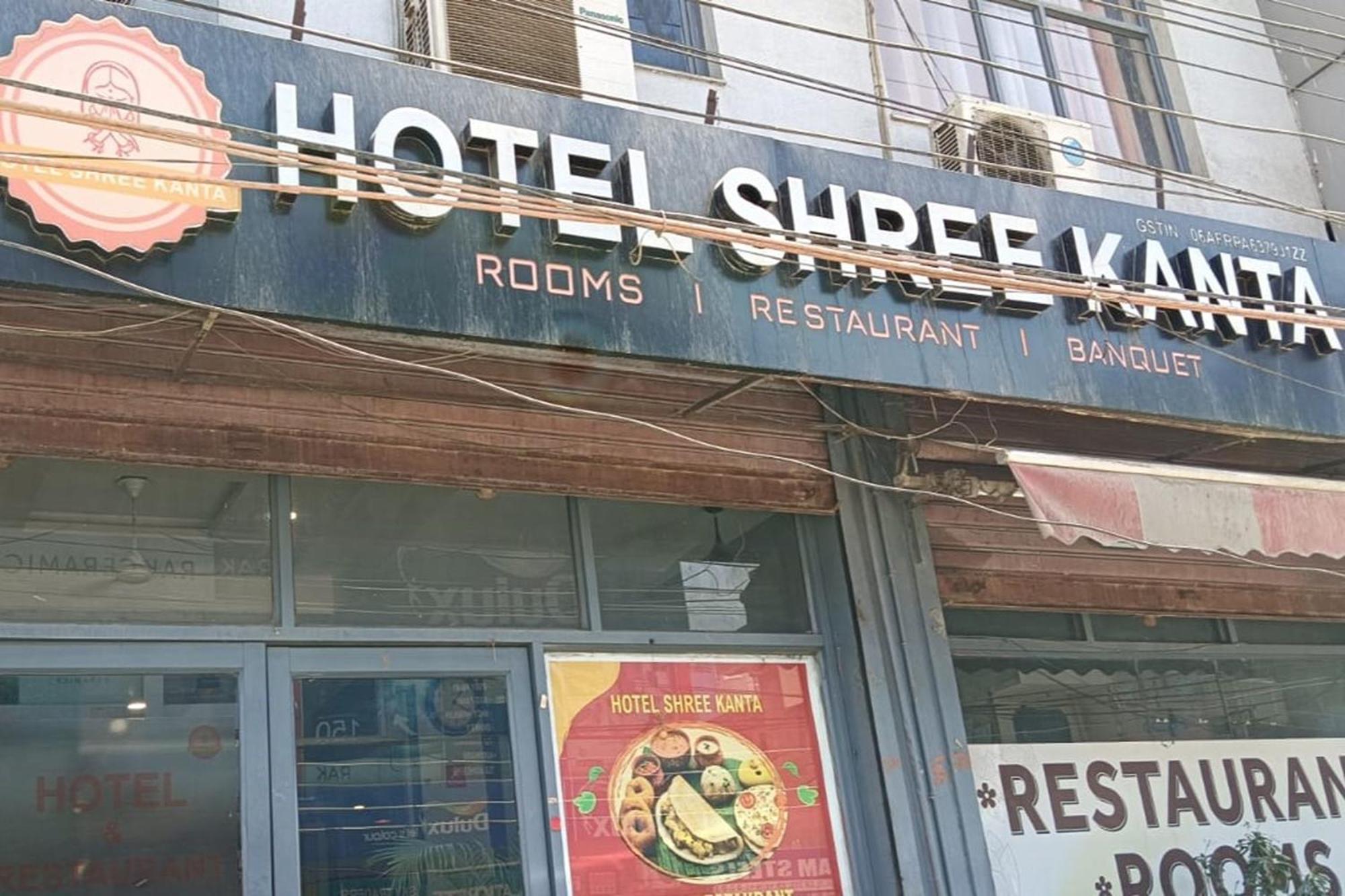 Hotel Shree Kanta Гургаон Екстериор снимка
